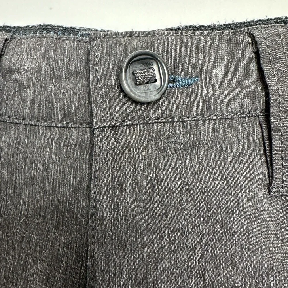 Billabong Shorts Men's Size 24 Gray Crossfire Submersibles 4 Way Stretch Stripes
